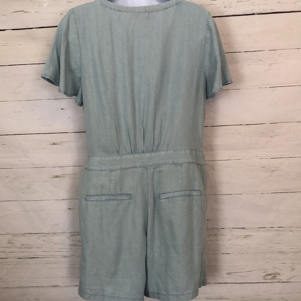 Loft Romper - Picture 4 of 6